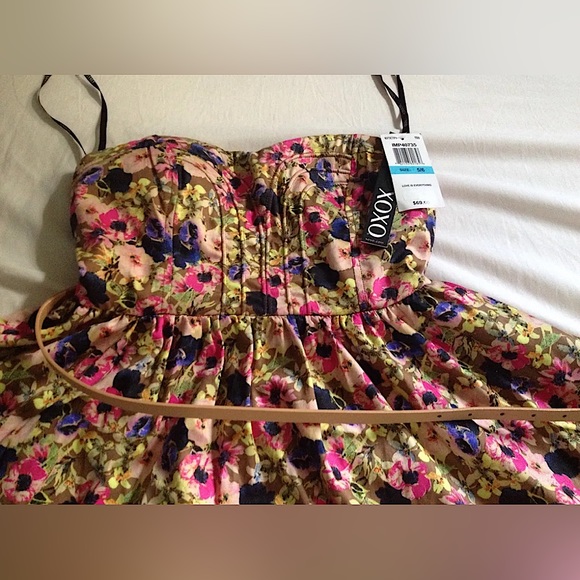 Xoxo Strapless Corsette Floral Dress, size: 5/6 - Picture 4 of 10